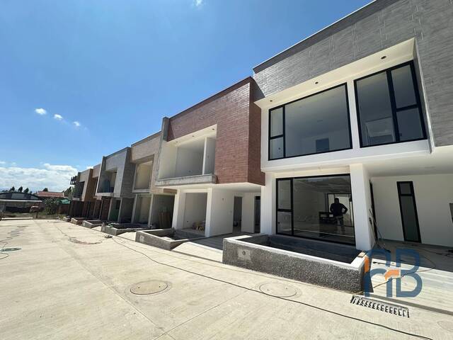 #MJ3156 - Casa para Venta en Cuenca - A - 1