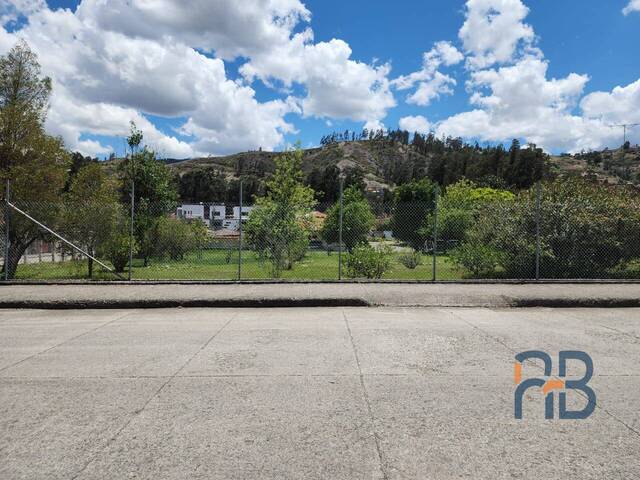 Terreno para Venta en Cuenca - 4