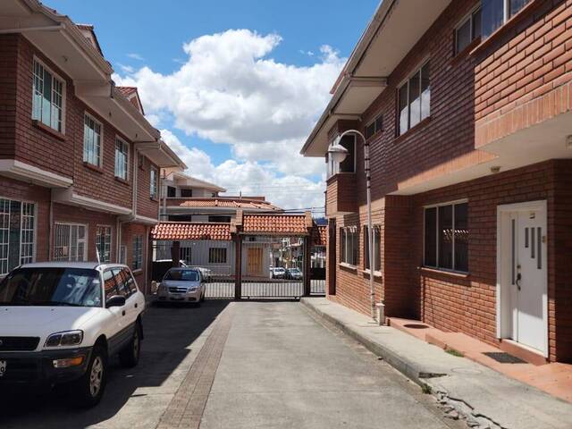 Casa para Venta en Cuenca - 3