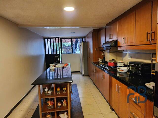 #MJ3194 - Casa para Venta en Cuenca - A - 3